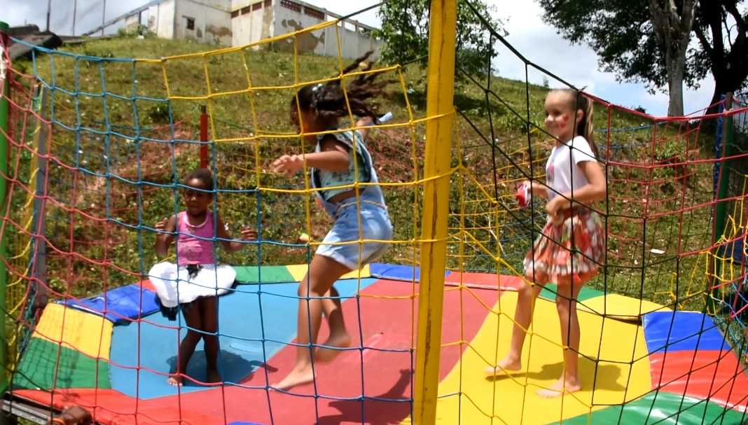 Camacã: Unidades de Saúde Euvaldo Maia e Dr. Aníbal Cavalcante comemoram o dia das crianças recheada de diversão